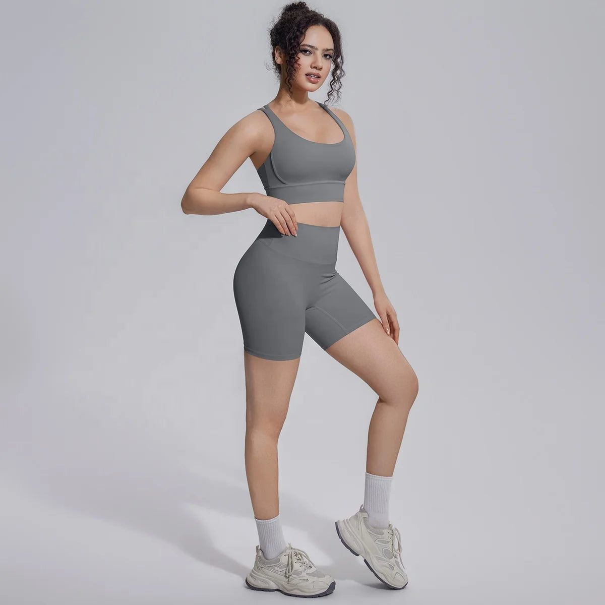 Volupie Bare Cross Short Set | Conjunto Top Espalda Cruzada + Short Tiro Alto Imagen secundaria del producto