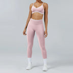 High Quality Women's Seamless Yoga Set Quick Drying Breathable Fitness Features Elastic Waist Closure Optimal for Running Sports