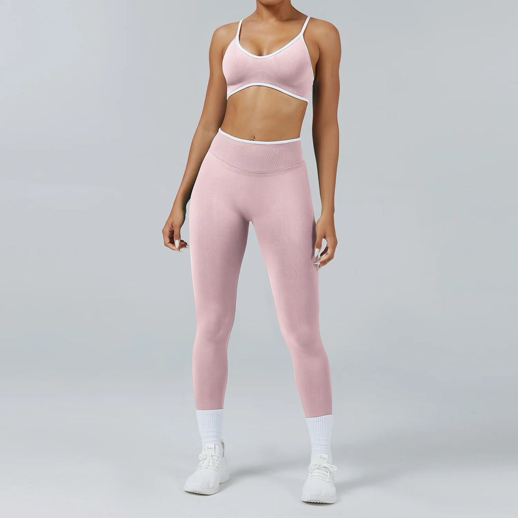 High Quality Women's Seamless Yoga Set Quick Drying Breathable Fitness Features Elastic Waist Closure Optimal for Running Sports
