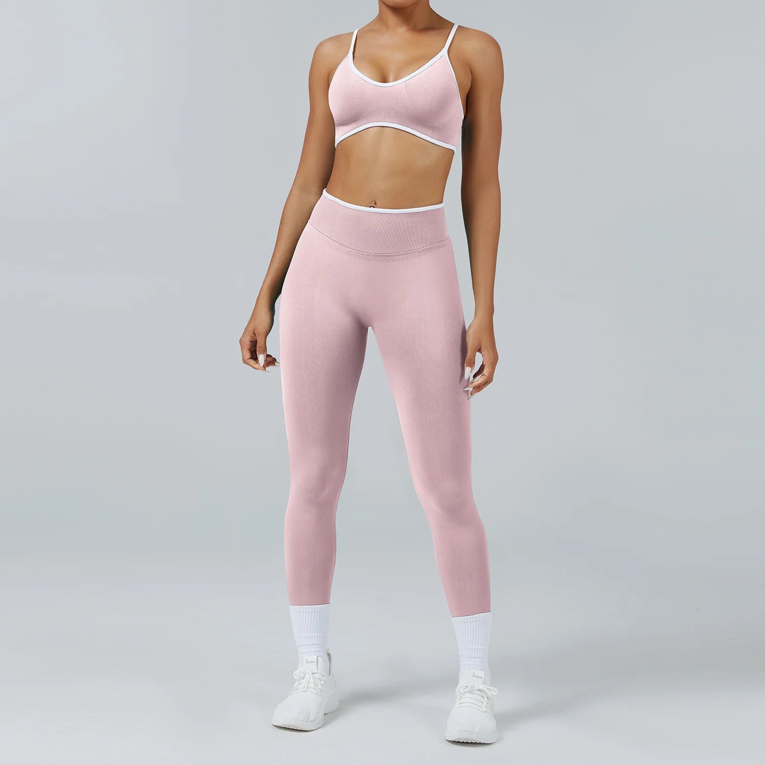 High Quality Women's Seamless Yoga Set Quick Drying Breathable Fitness Features Elastic Waist Closure Optimal for Running Sports